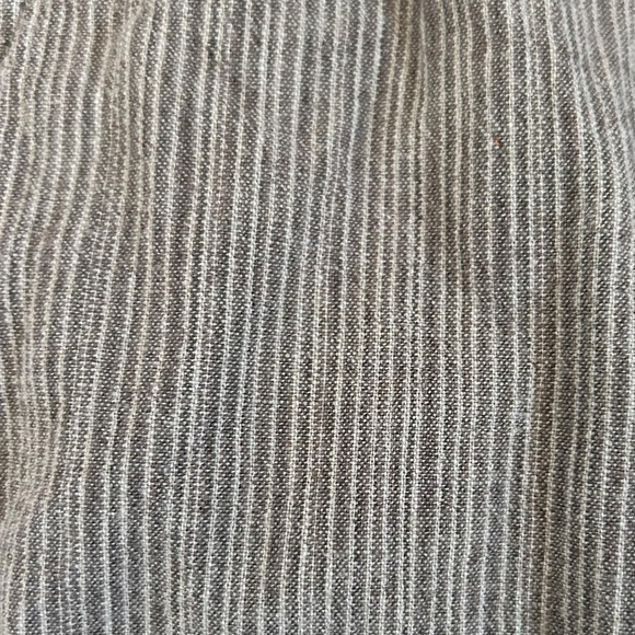 Abercrombie & Fitch Striped Earthy Tone Linen-Blend Shorts - Picture 6 of 7